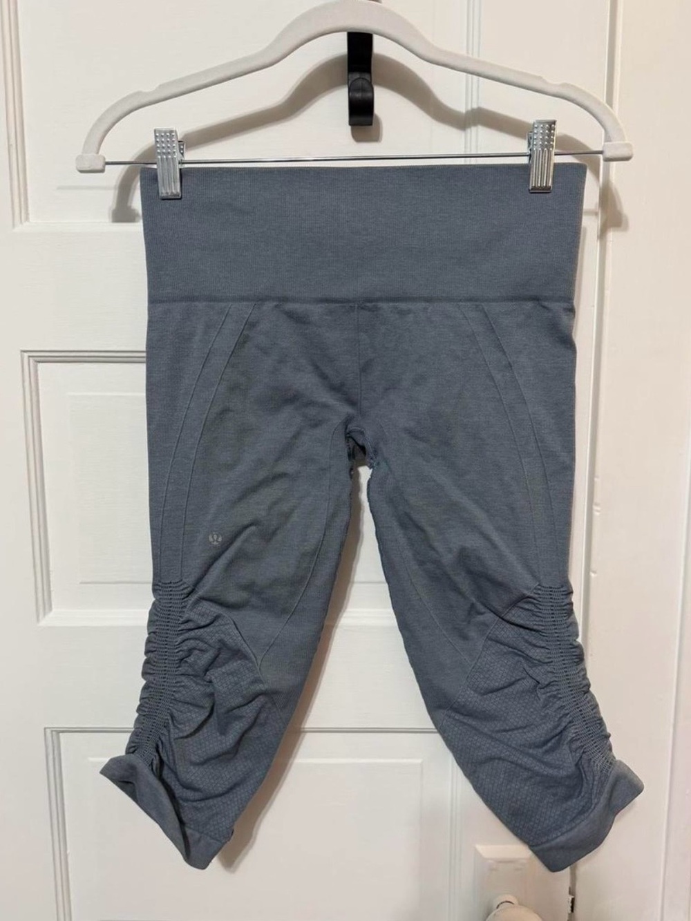 lululemon In The Flow II Gray Ruched CROP Capri Leggings